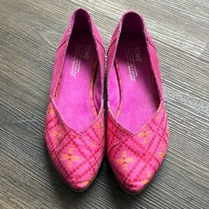 TOMS Fuchsia and Gold Women's Flats
